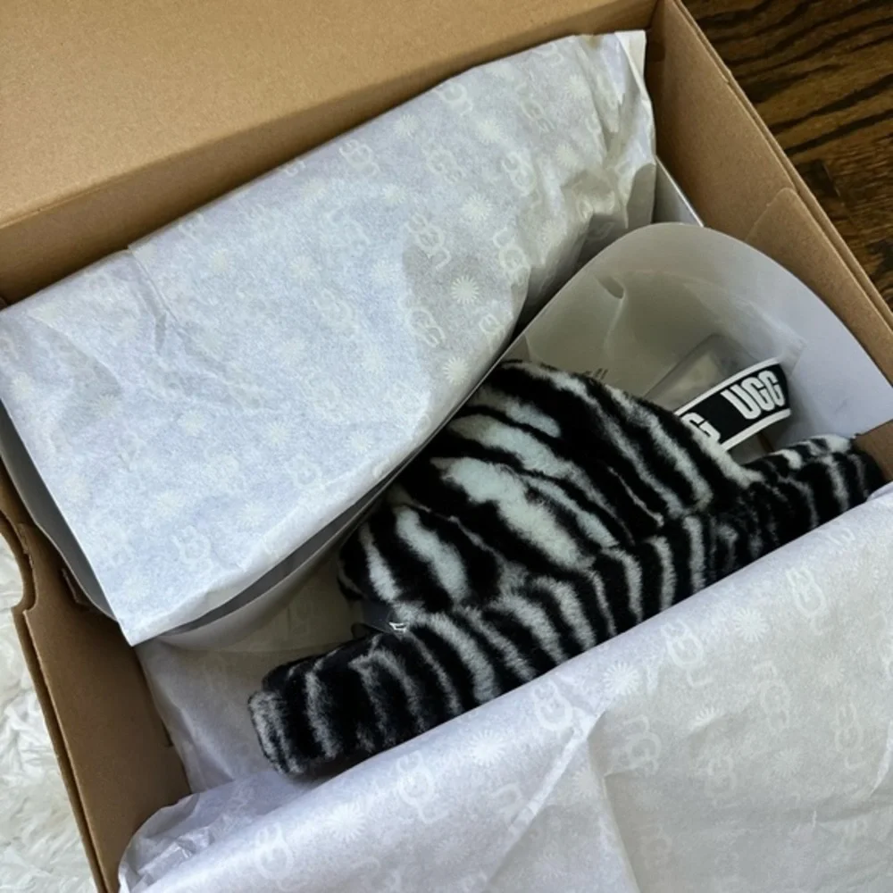 UGG fluff slides zebra